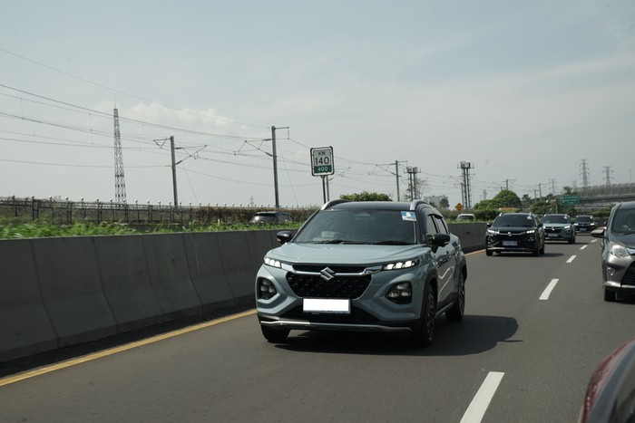 Suzuki Fronx: SUV Coupe dengan Akomodasi Nyaman dan Fungsional
