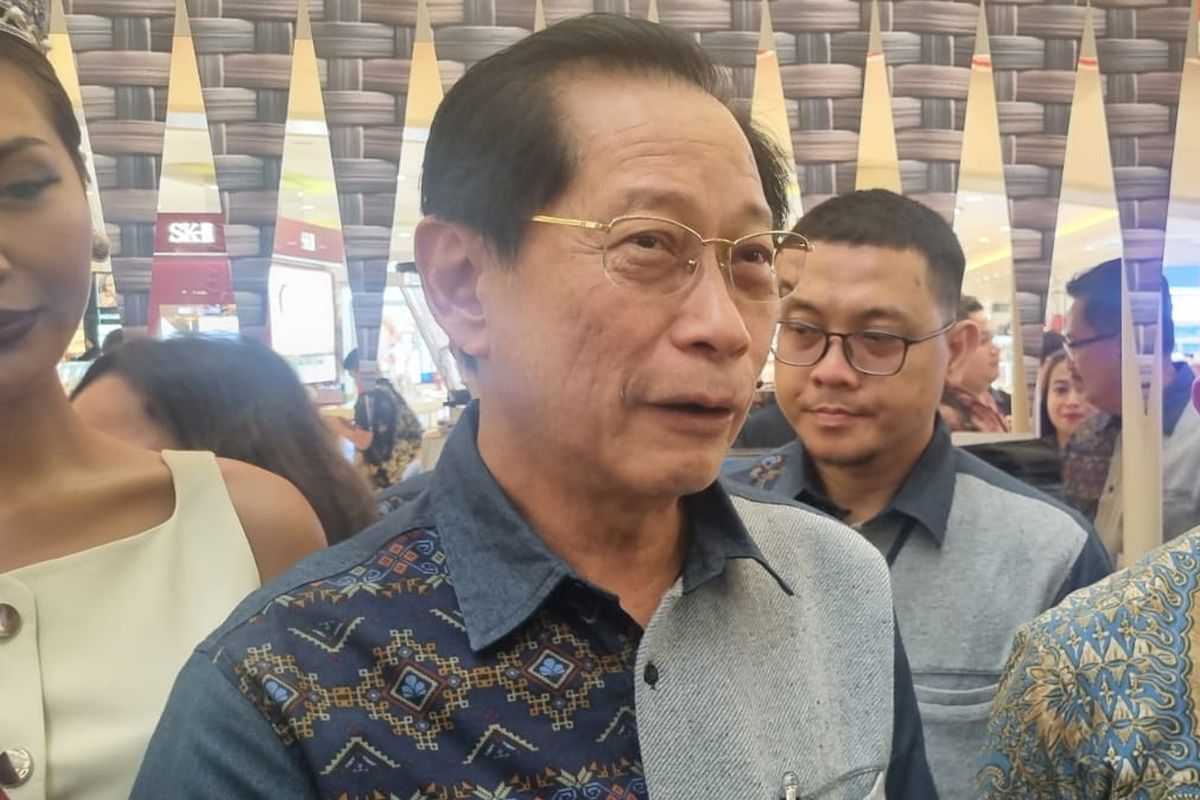 Jahja Setiaatmadja, Presiden Komisaris BCA, Jual 1 Juta Saham BBCA