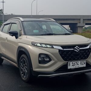 Ulasan Mendalam Suzuki Fronx SGX: Perpaduan Desain, Performa, dan Efisiensi