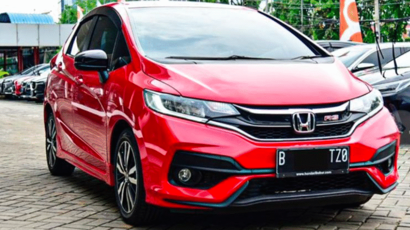 Duel Abadi Honda Jazz vs Toyota Yaris: Mengenang Persaingan Hatchback Terpanas di Indonesia