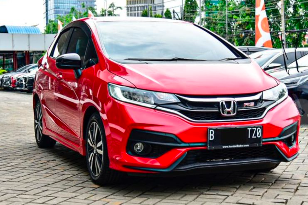 Duel Abadi Honda Jazz vs Toyota Yaris: Mengenang Persaingan Hatchback Terpanas di Indonesia