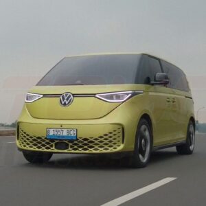 Nostalgia Masa Depan: VW ID. Buzz, ‘Si Kombi’ Ikonik yang Kini Berlistrik