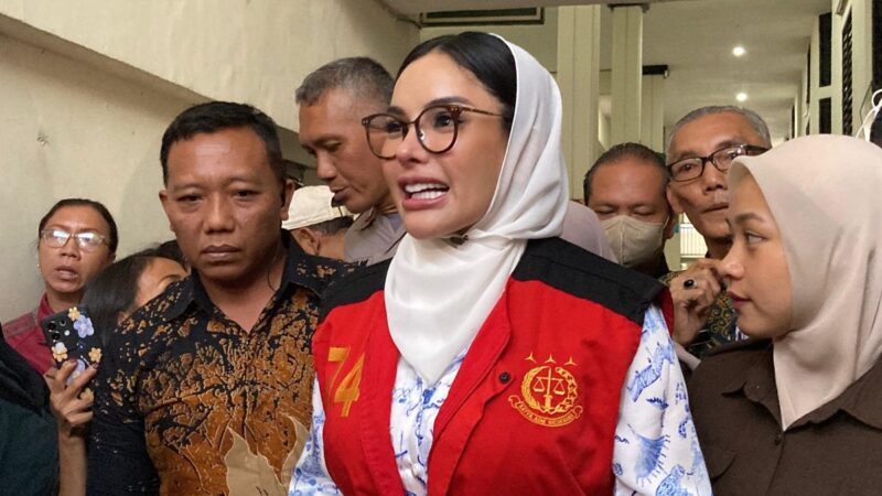 Kontroversi Pledoi Nikita Mirzani: Klaim Dijebak Rp4 Miliar hingga Tuding Jaksa Punya ‘Dendam Pribadi’