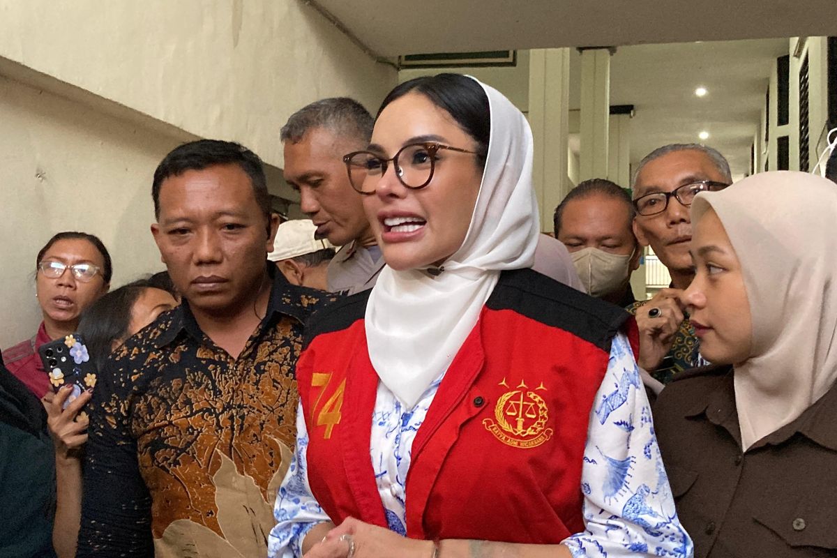 Kontroversi Pledoi Nikita Mirzani: Klaim Dijebak Rp4 Miliar hingga Tuding Jaksa Punya ‘Dendam Pribadi’