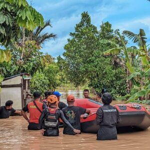 Banjir Bandang Padang, Sumatera Barat: Empat Warga Lubuk Minturun Meninggal Dunia Terseret Arus