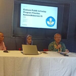 Evaluasi Program Prioritas Kemendikdasmen: Siswa Terbebani TKA, Implementasi Coding dan AI Menghadapi Hambatan
