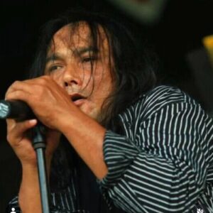 Dunia Musik Berduka: Ecky Lamoh, Mantan Vokalis Edane dan Elpamas, Meninggal Dunia