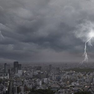 Peningkatan Kewaspadaan di Kota Tangerang: Potensi Cuaca Ekstrem Diperkirakan Berlangsung Hingga 15 November 2025