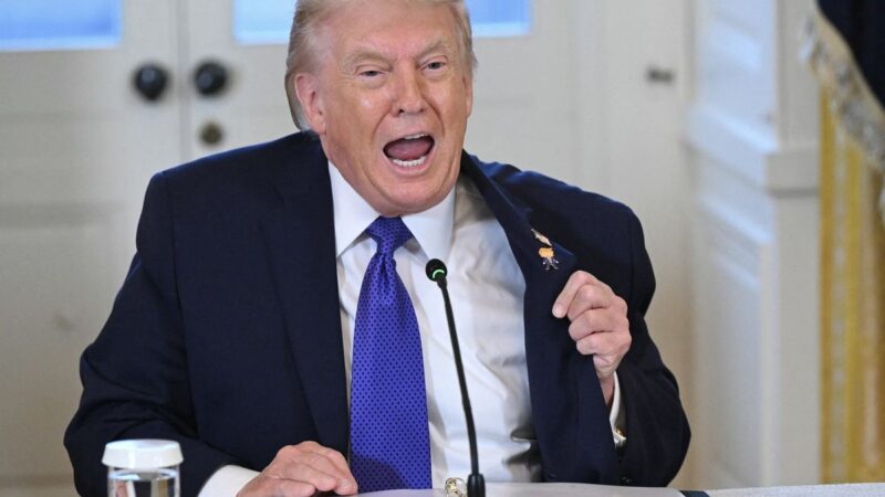 Eskalasi di Selat Hormuz: Trump Instruksikan Tindakan Mematikan terhadap Kapal Pemasang Ranjau Iran