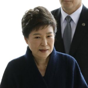 Runtuhnya Dinasti Politik: Analisis Skandal Pemakzulan Presiden Park Geun-hye di Korea Selatan