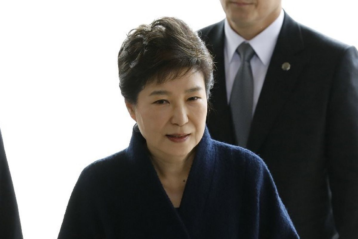 Runtuhnya Dinasti Politik: Analisis Skandal Pemakzulan Presiden Park Geun-hye di Korea Selatan