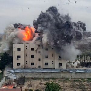 Eskalasi Militer di Lebanon: 250 Korban Jiwa dalam Serangan Udara Masif Israel